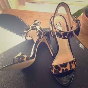 Animal print heel sandals size 5